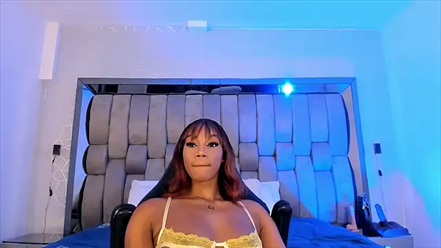 Snapshot of ChaynnaCooper chatting on 03/01/25, 06:11 ChaynnaCooper online show from 03/01/25, 06:11