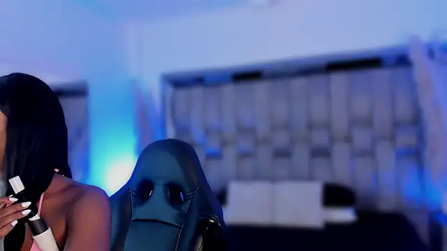 Snapshot of ChaynnaCooper chatting on 12/14/25, 09:08 ChaynnaCooper online show from 12/14/25, 09:08