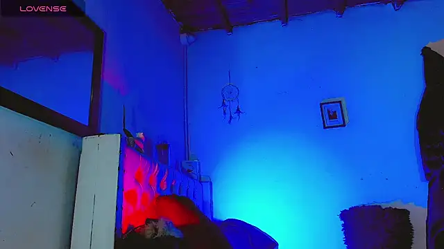 Snapshot of HELEM__S7 chatting on 03/07/25, 08:33 HELEM S7 online show from 03/07/25, 08:33