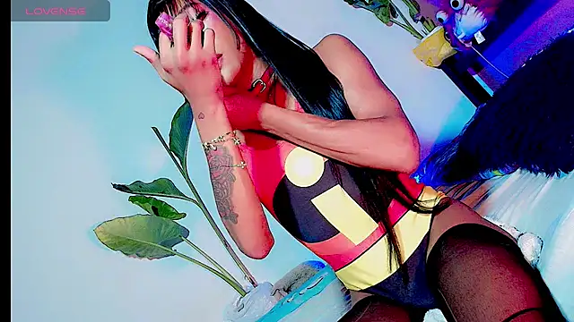 Snapshot of HELEM__S7 chatting on 09/23/25, 01:58 HELEM S7 online show from 09/23/25, 01:58