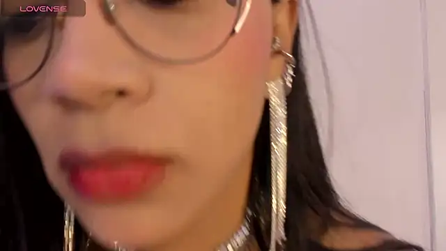 Snapshot of SamanthaFerrer__ chatting on 02/08/25, 07:59 SamanthaFerrer online show from 02/08/25, 07:59