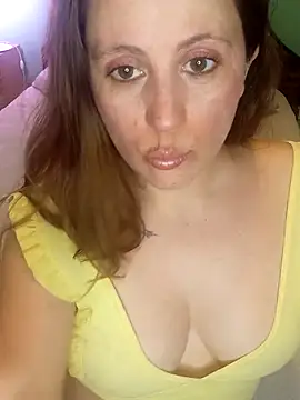 SofiEstevez online show from 10/04/25, 01:03