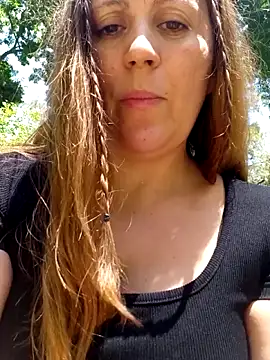 SofiEstevez online show from 10/19/25, 03:56