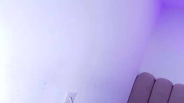 nicol f online show from 03/25/26, 03:12