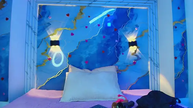 Snapshot of nicol_f chatting on 07/17/26, 03:13 nicol f online show from 07/17/26, 03:13