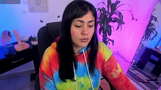 Snapshot of GretaX-X chatting on 02/05/25, 10:41 GretaX-X online show from 02/05/25, 10:41