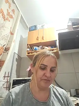 Snapshot of Malichkaanna30 chatting on 12/20/25, 02:35 Malichkaanna30 online show from 12/20/25, 02:35