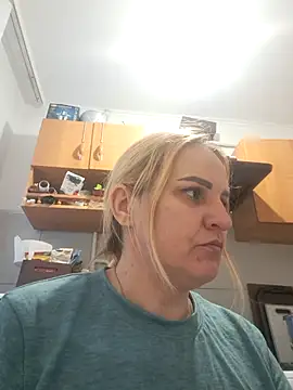 Snapshot of Malichkaanna30 chatting on 02/19/26, 03:19 Malichkaanna30 online show from 02/19/26, 03:19