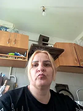 Snapshot of Malichkaanna30 chatting on 04/13/26, 09:04 Malichkaanna30 online show from 04/13/26, 09:04