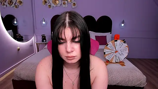 Snapshot of MelanieCarterr chatting on 02/15/25, 10:42 MelanieCarterr online show from 02/15/25, 10:42