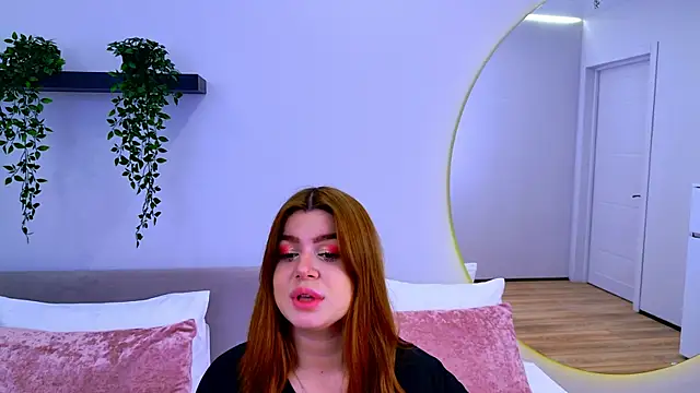 Snapshot of MelanieCarterr chatting on 11/05/25, 04:18 MelanieCarterr online show from 11/05/25, 04:18