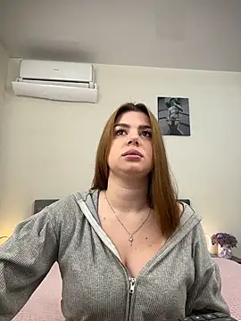 Snapshot of MelanieCarterr chatting on 12/20/25, 05:25 MelanieCarterr online show from 12/20/25, 05:25