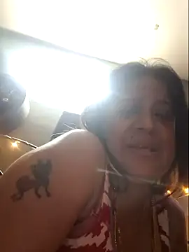 Snapshot of Hot_Queen77 chatting on 02/19/25, 09:03 Hot Queen77 online show from 02/19/25, 09:03