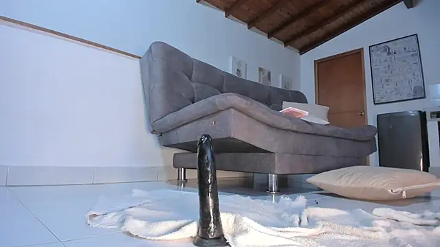 Snapshot of thecurvy_girl chatting on 02/25/25, 02:00 thecurvy girl online show from 02/25/25, 02:00