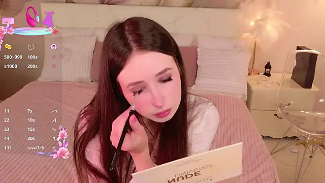 AliceLiddelle online show from 02/01/26, 04:49