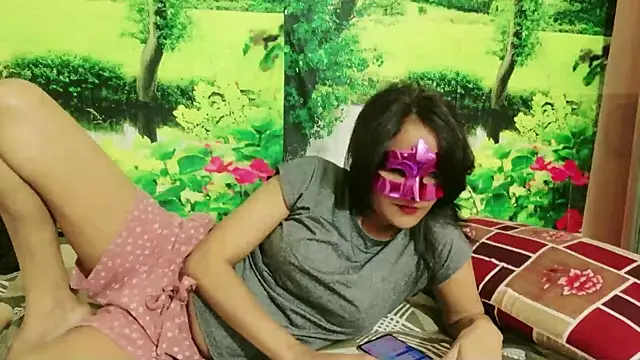 Snapshot of Raat_ki_rani_ chatting on 10/20/25, 09:21 Raat ki rani  online show from 10/20/25, 09:21