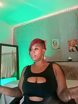 nahiarapalmer19 online show from 09/12/25, 11:37