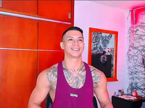 Aaron Toy online show from 01/10/26, 04:09