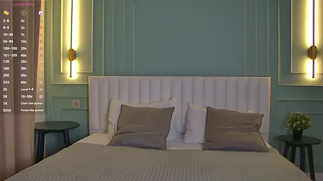 Snapshot of RizeShiro chatting on 11/05/25, 05:29 RizeShiro online show from 11/05/25, 05:29