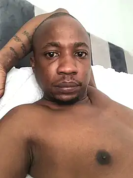 Snapshot of TheeRealShow chatting on 03/10/25, 08:26 TheeRealShow online show from 03/10/25, 08:26