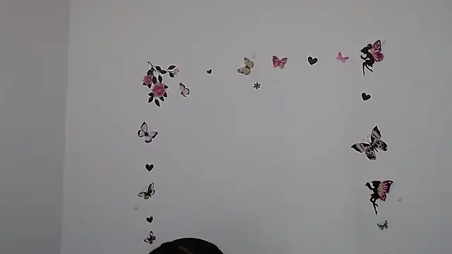 Snapshot of dulcenia_rose chatting on 09/30/25, 02:00 dulcenia rose online show from 09/30/25, 02:00