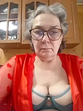 Snapshot of IrinaSweet54 chatting on 05/14/26, 08:10 IrinaSweet54 online show from 05/14/26, 08:10