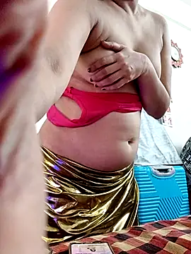 Snapshot of Seina_88 chatting on 02/12/25, 10:46 Seina 88 online show from 02/12/25, 10:46