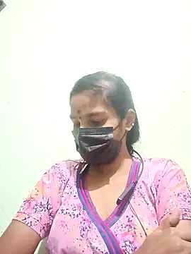 Snapshot of anusiya01 chatting on 01/18/25, 04:53 anusiya01 online show from 01/18/25, 04:53