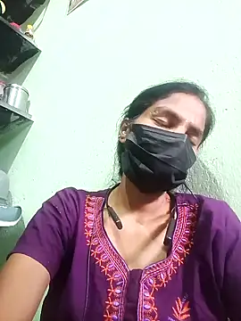 Snapshot of anusiya01 chatting on 01/20/25, 08:30 anusiya01 online show from 01/20/25, 08:30