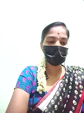 Snapshot of anusiya01 chatting on 02/07/25, 03:52 anusiya01 online show from 02/07/25, 03:52