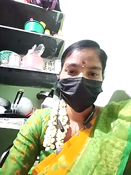 Snapshot of anusiya01 chatting on 03/05/25, 04:35 anusiya01 online show from 03/05/25, 04:35