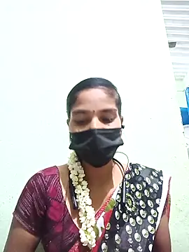 Snapshot of anusiya01 chatting on 03/19/25, 02:13 anusiya01 online show from 03/19/25, 02:13