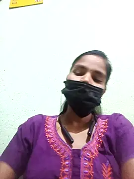 Snapshot of anusiya01 chatting on 09/20/25, 11:44 anusiya01 online show from 09/20/25, 11:44