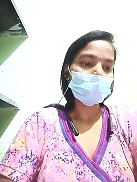 Snapshot of anusiya01 chatting on 10/01/25, 03:40 anusiya01 online show from 10/01/25, 03:40