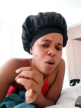 Snapshot of cattallinna98 chatting on 09/10/25, 10:59 cattallinna98 online show from 09/10/25, 10:59