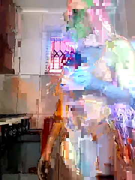 Snapshot of cattallinna98 chatting on 10/23/25, 01:32 cattallinna98 online show from 10/23/25, 01:32