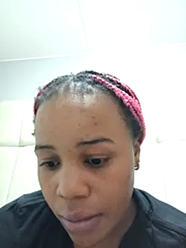 Snapshot of cattallinna98 chatting on 11/20/25, 09:03 cattallinna98 online show from 11/20/25, 09:03