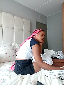 Snapshot of cattallinna98 chatting on 11/21/25, 03:54 cattallinna98 online show from 11/21/25, 03:54