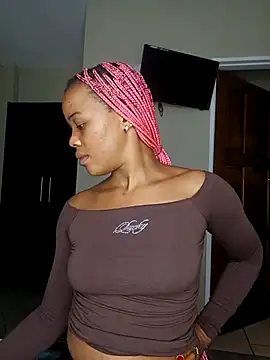 Snapshot of cattallinna98 chatting on 11/23/25, 09:42 cattallinna98 online show from 11/23/25, 09:42