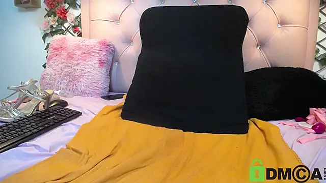 Snapshot of ElizabethSweet_ chatting on 03/12/25, 10:39 ElizabethSweet online show from 03/12/25, 10:39