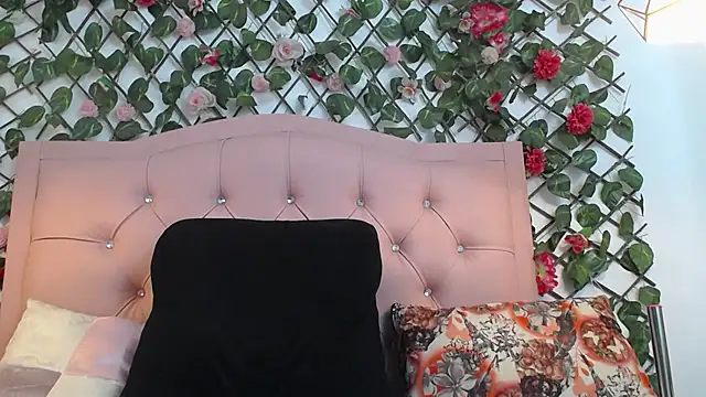 Snapshot of ElizabethSweet_ chatting on 04/30/26, 08:57 ElizabethSweet online show from 04/30/26, 08:57