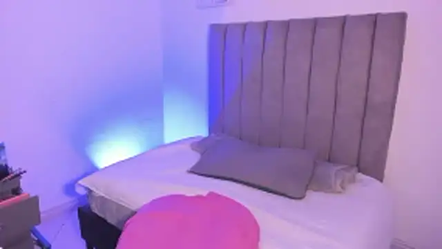 sarah  bigboobs online show from 10/24/25, 06:54