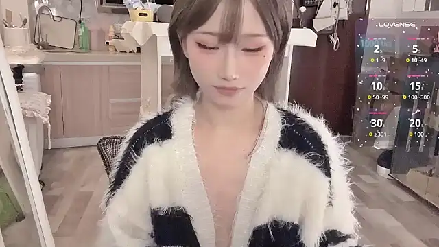 Snapshot of -XunMengLong- chatting on 02/17/25, 09:41 -XunMengLong- online show from 02/17/25, 09:41