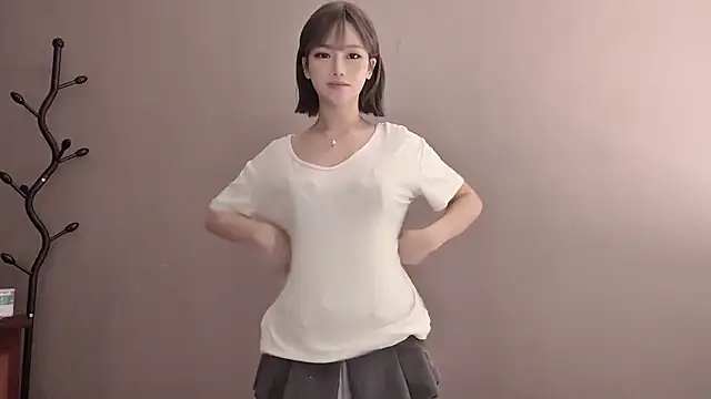 Snapshot of -XunMengLong- chatting on 11/16/25, 05:18 -XunMengLong- online show from 11/16/25, 05:18