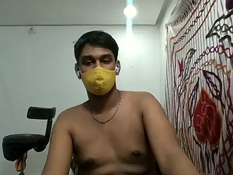 Snapshot of brownguy1234 chatting on 12/05/24, 08:55 brownguy1234 online show from 12/05/24, 08:55