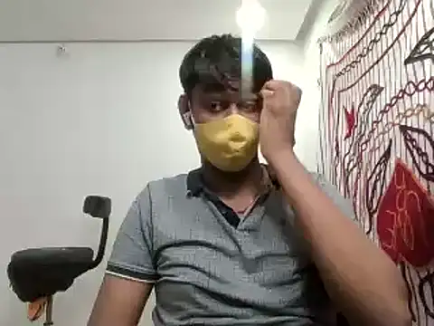 Snapshot of brownguy1234 chatting on 12/06/24, 02:49 brownguy1234 online show from 12/06/24, 02:49