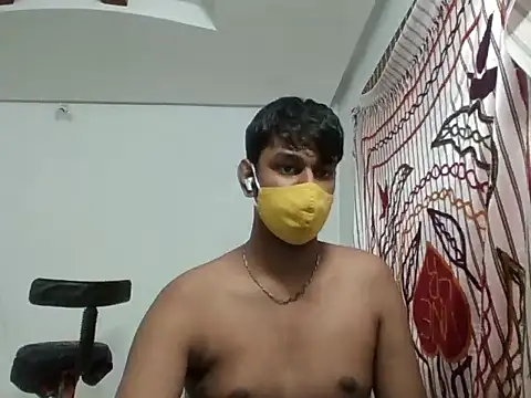 Snapshot of brownguy1234 chatting on 12/07/24, 07:49 brownguy1234 online show from 12/07/24, 07:49