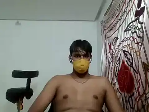 Snapshot of brownguy1234 chatting on 12/07/24, 11:07 brownguy1234 online show from 12/07/24, 11:07