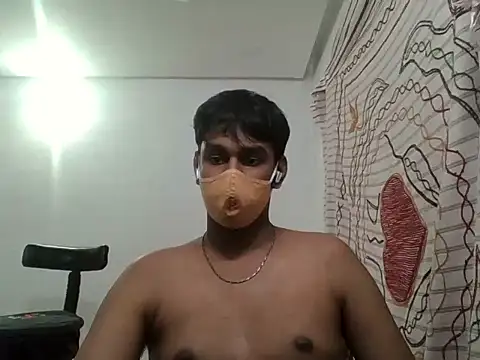 Snapshot of brownguy1234 chatting on 12/25/24, 05:26 brownguy1234 online show from 12/25/24, 05:26