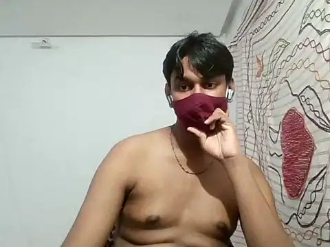 Snapshot of brownguy1234 chatting on 12/28/24, 07:33 brownguy1234 online show from 12/28/24, 07:33